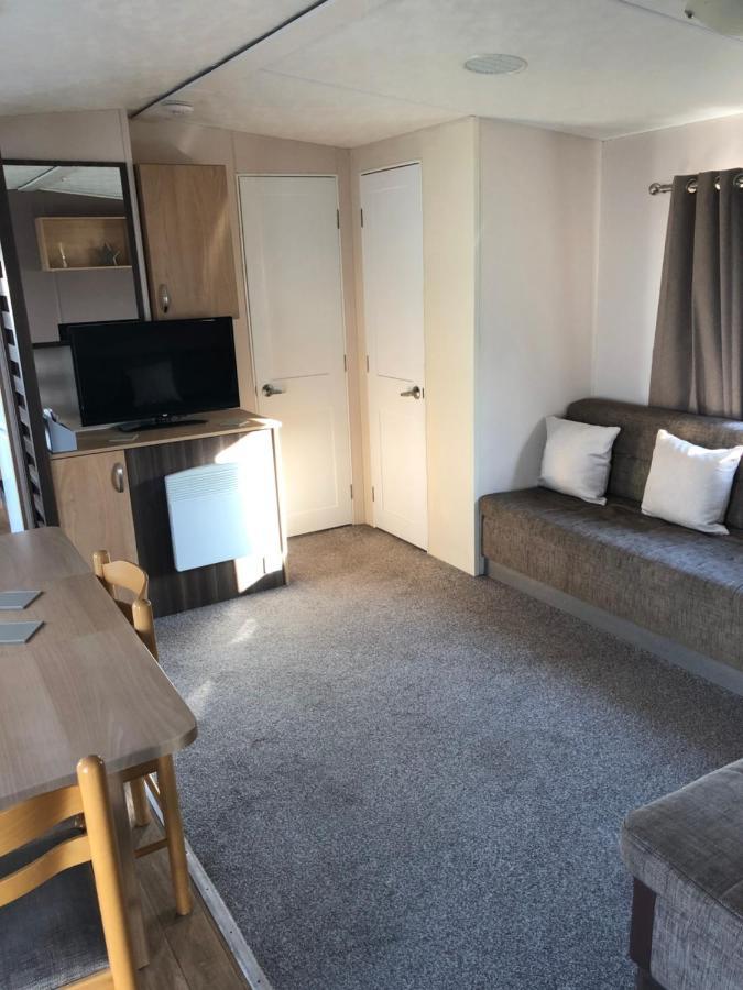 8 Berth Caravan Hotel Clacton-on-Sea Buitenkant foto